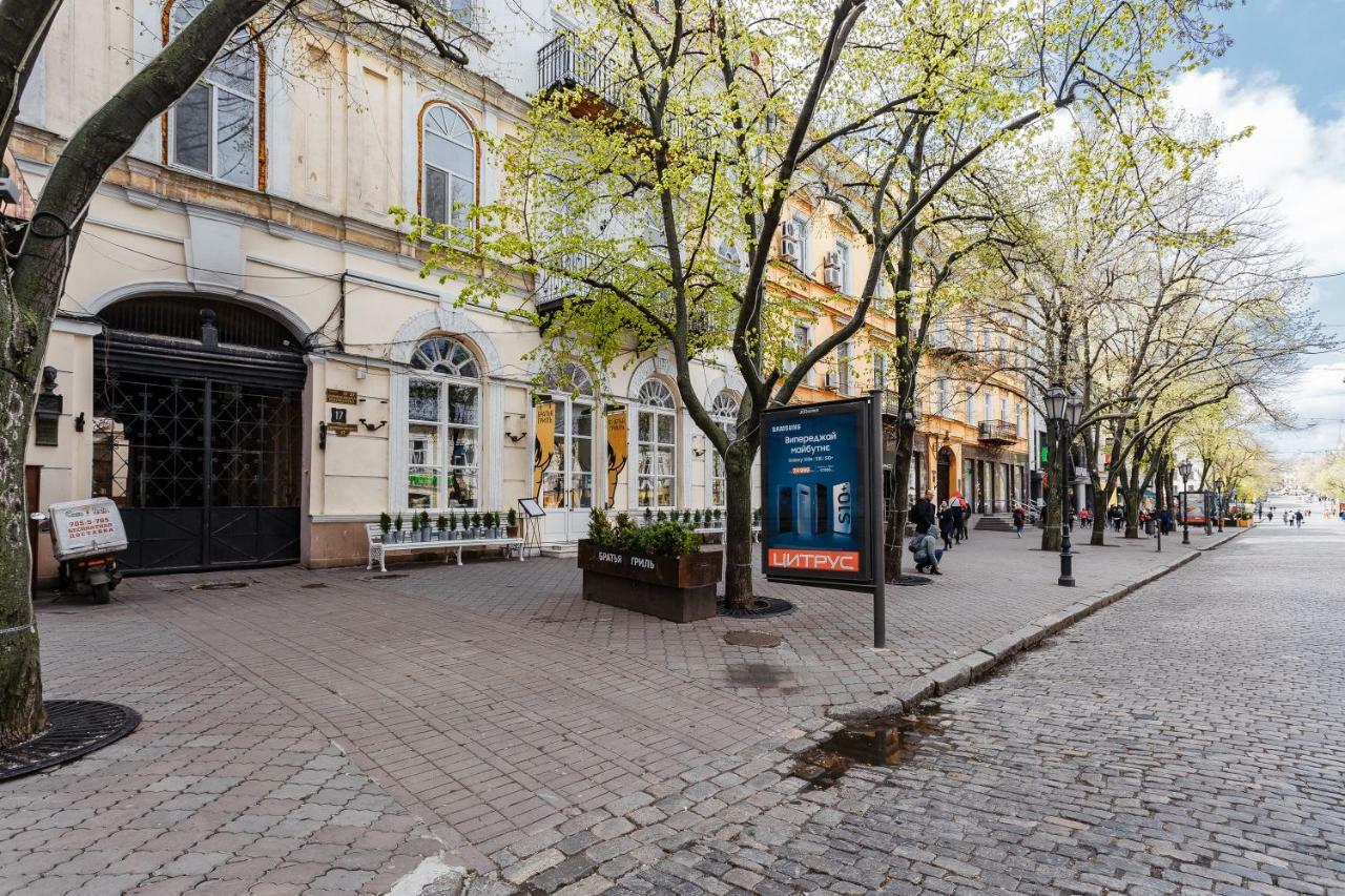 Двухуровневая Квартира Студия Odessa Esterno foto