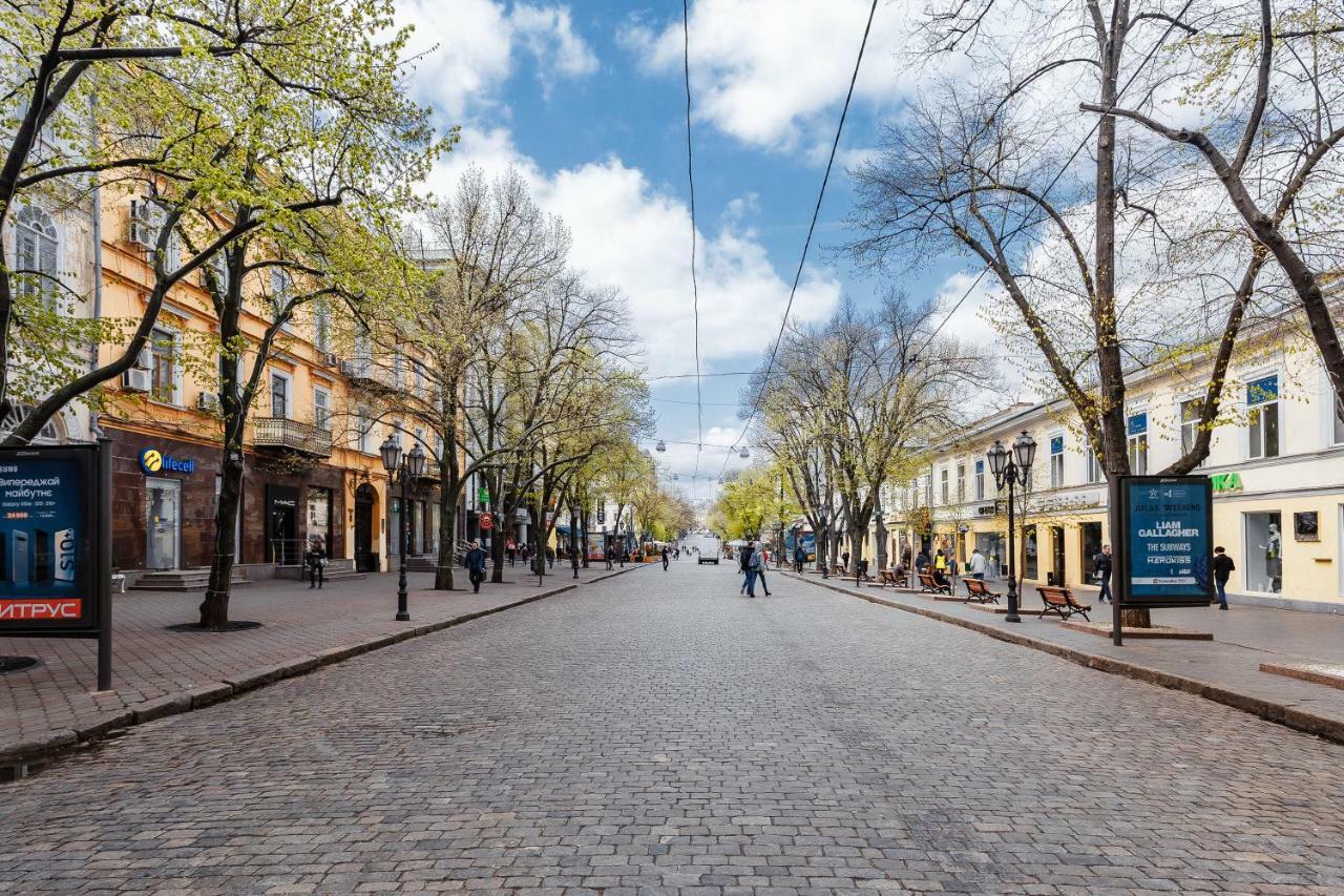 Двухуровневая Квартира Студия Odessa Esterno foto